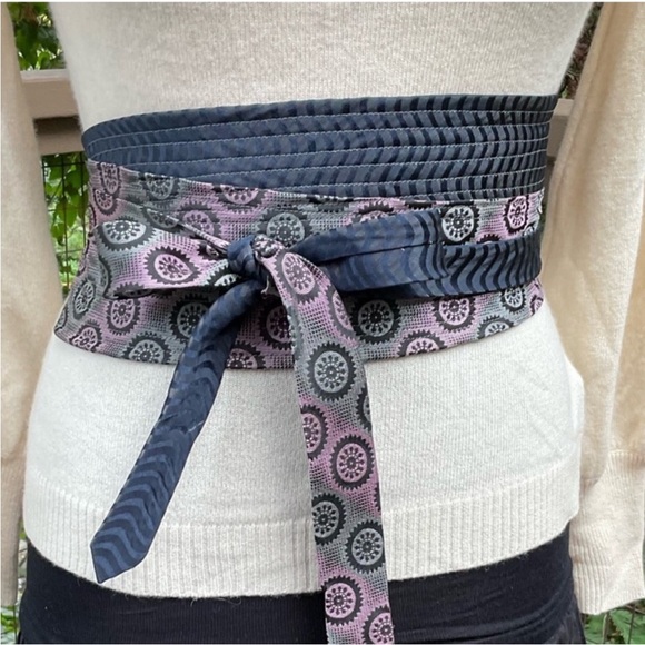 Gold Squares Hand Crafted Obi belt upcycled silk ties cummerbund Cinch OS - Picture 14 of 16